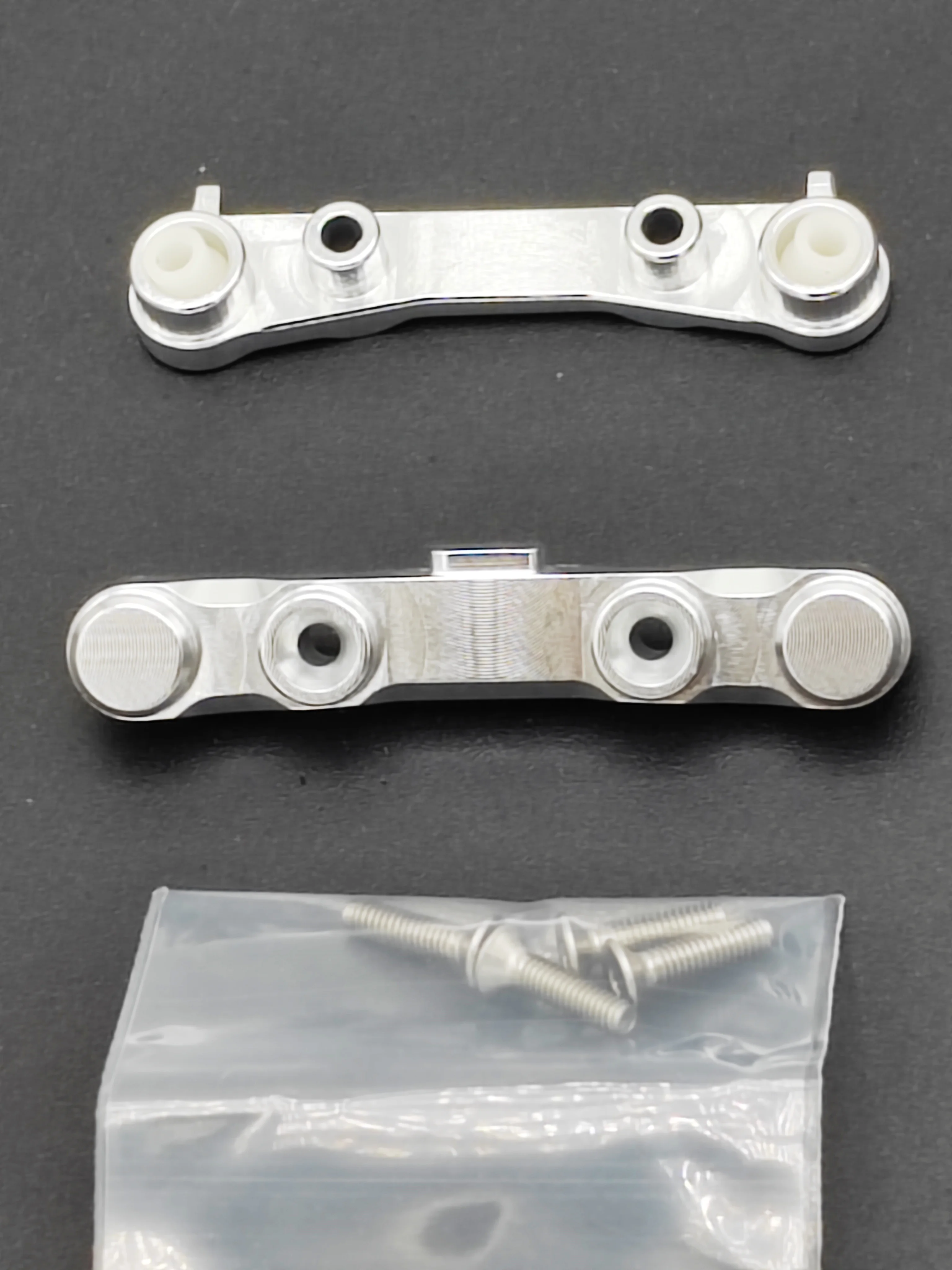 

Aluminium Alloy Rear Suspension Mount Fits 1/14 TEAM LOSI MINI 8IGHT