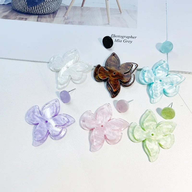 

Wholesale 30pcs/lot color print cartoon flowers shape acrylic beads diy jewelry garment earring pendant accessory