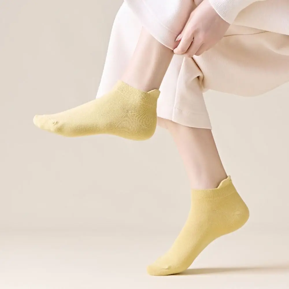 10 أزواج بسيطة لون الحلوى غير مرئية قارب الجوارب الكورية نمط Harajuku شبكة الجوارب القصيرة تنفس عادية الأذن رفع الجوارب يوميا