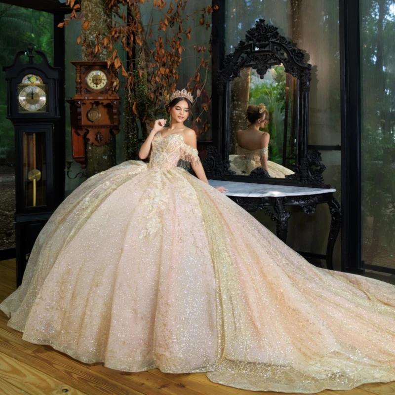 

Rose Gold Shiny Ball Gown Quinceanera Dresses Sequin Applique Lace Beading Crystal Tull Corset Off Shoulder Sweet 16 Dress vesti