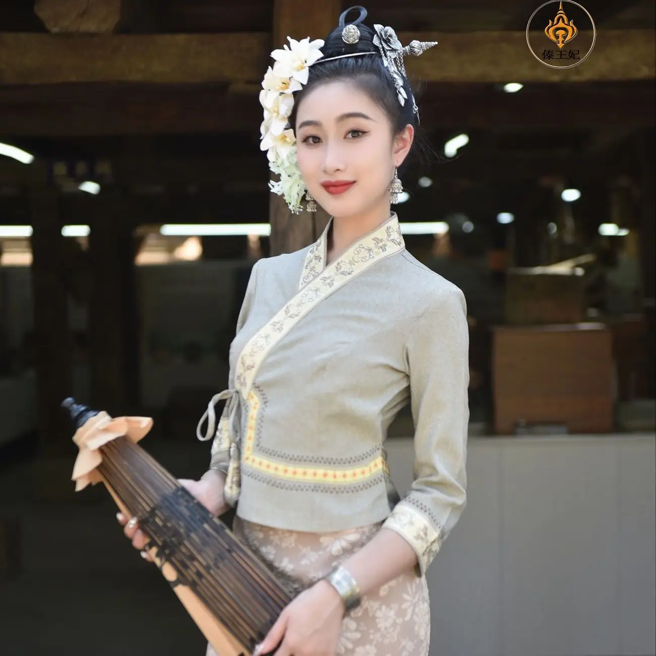 تايلاند الملابس النسائية داي الملابس التقليدية العرقية عارضة سليم صالح الأدبية المرأة دعوى التايلاندية نمط المحكمة اللباس #2