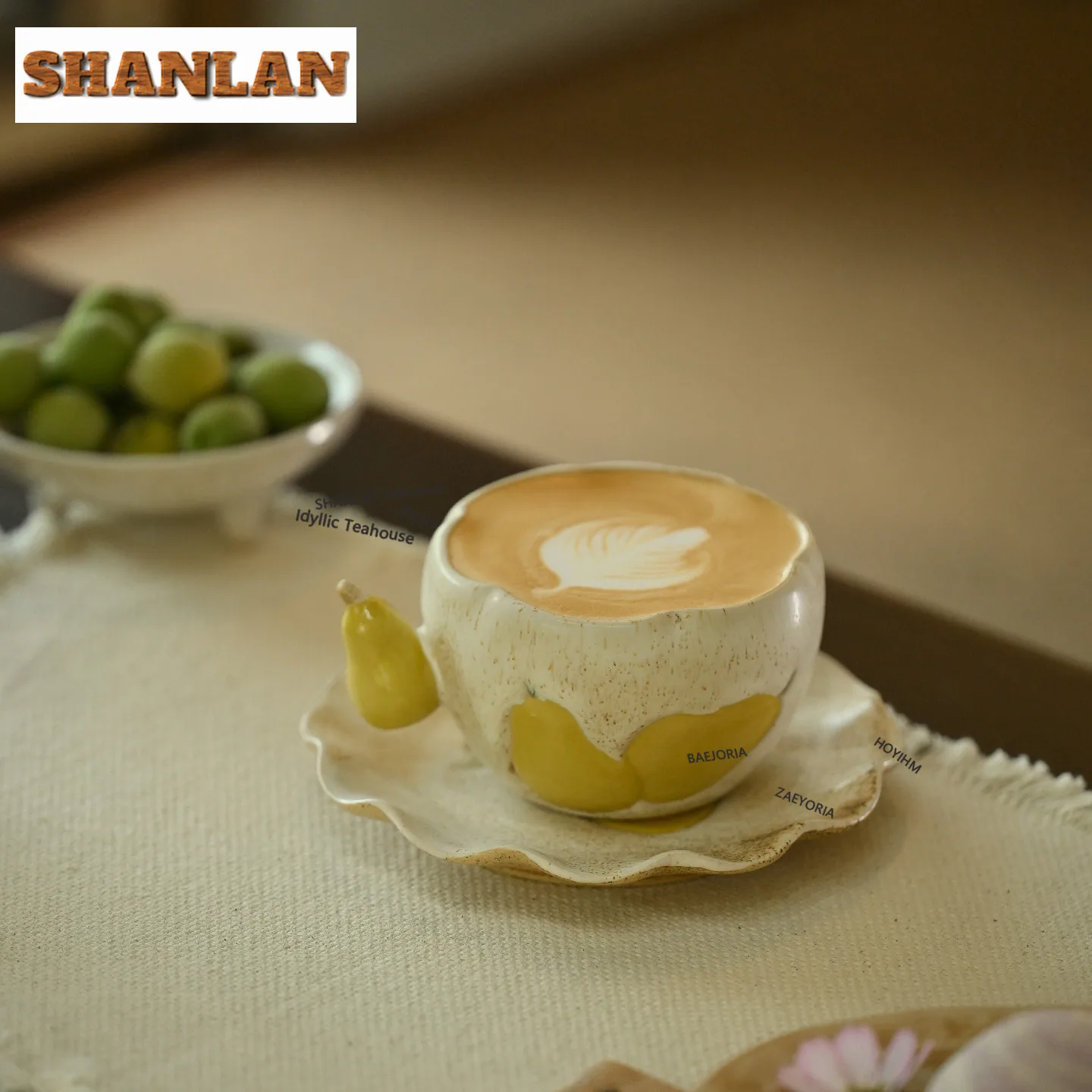 HOYIHM 250ml 3D Fruit Handle Tall Coffee Mug With Plate Couple Handgrip Cups Afternoon Tea Mug Cup Saucer Kit Teaset Decoration