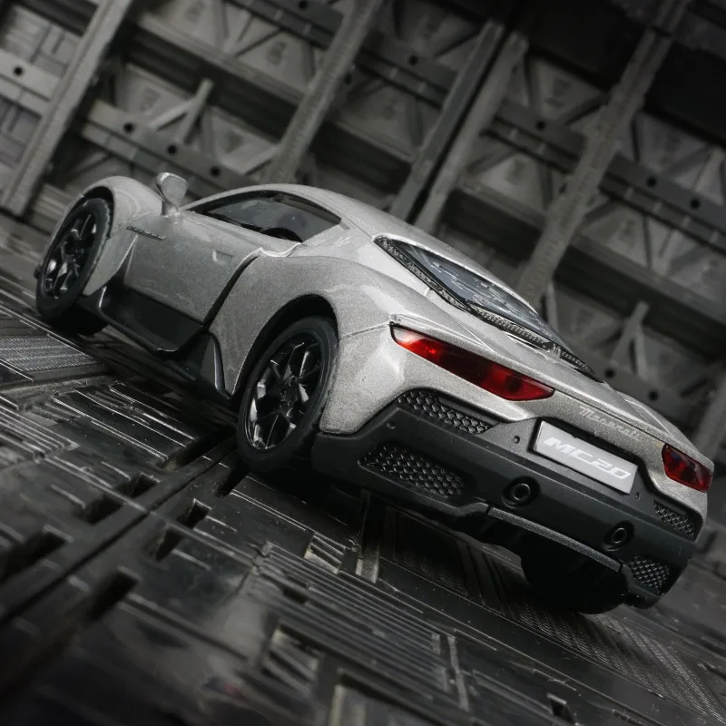 

1:33, имитация Maserati MC20, модель автомобиля из сплава, коллекция орнаментов, мощность, задний звук и свет, суперкар, тонкое качество изготовления