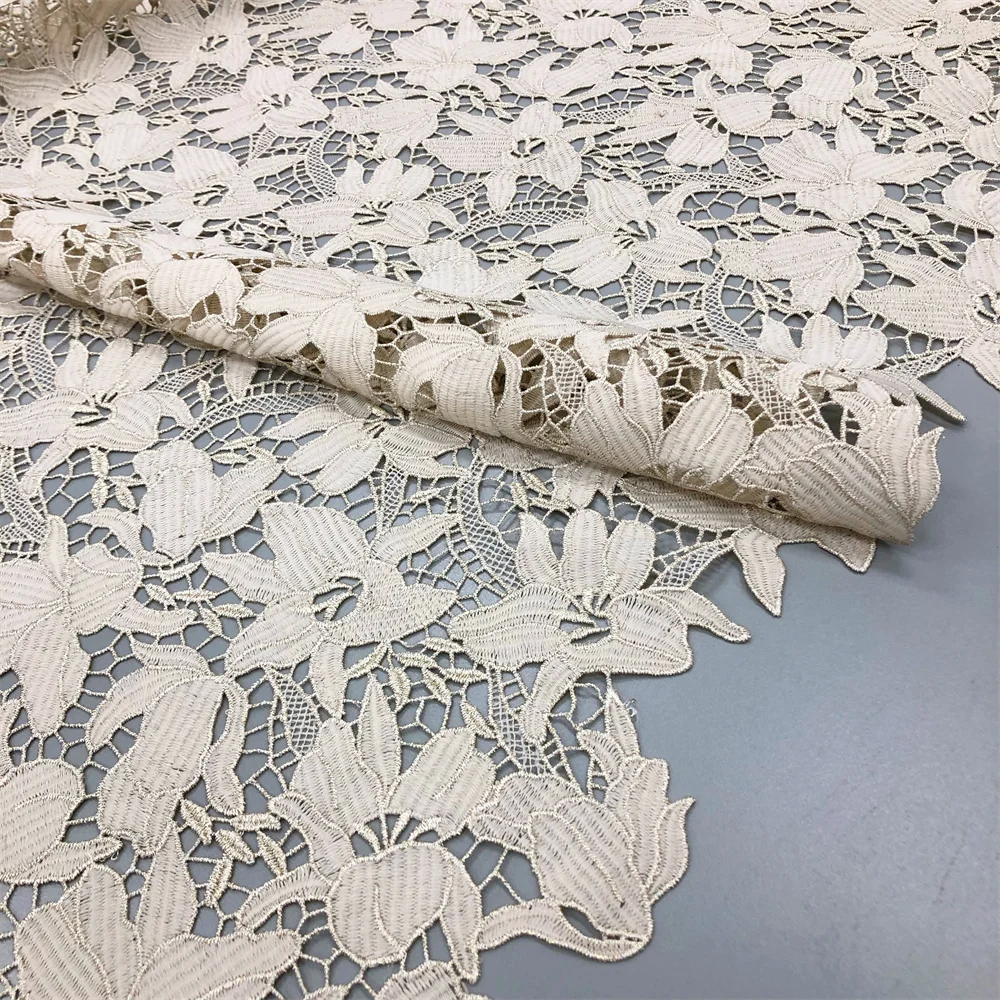 Neuer Stil Nigerianischer Spitzenstoff 2026 Hochwertige Wasserlösliche Bestickte Modische Weiche Spitze 5 Yards – Detail 11