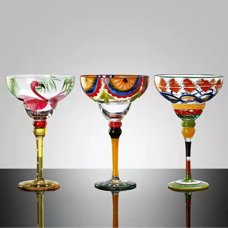 Copa de vino Margarita de colores, copa de cóctel pintada a mano de cristal, taza de tallo alto Alicia Home