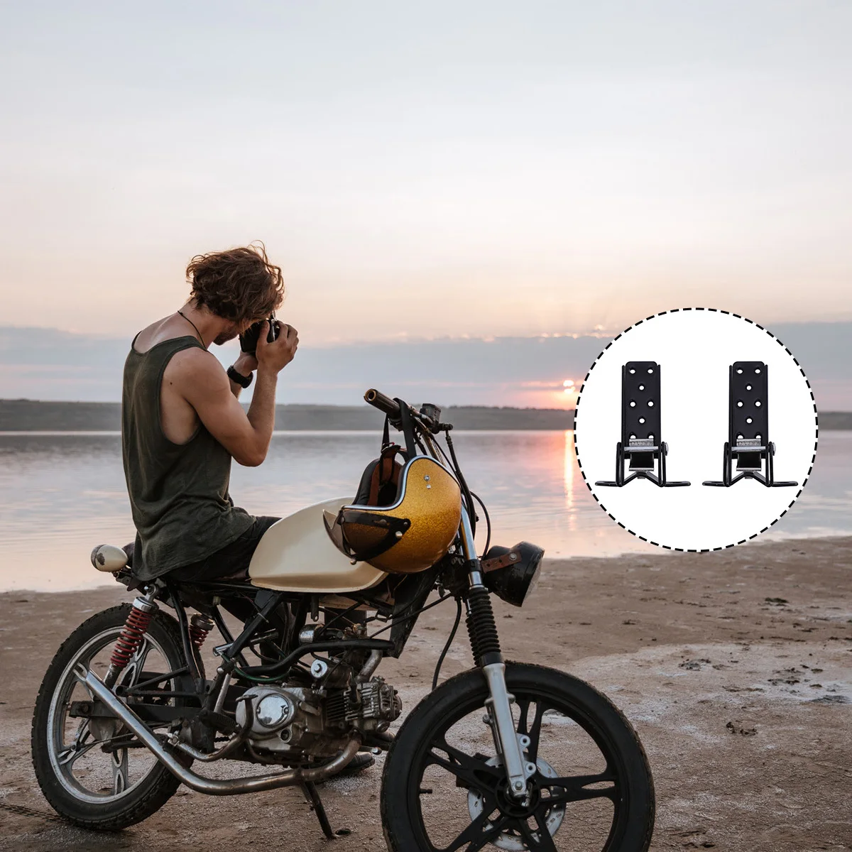 

1Pair Motorcycle Foldable Footrest Pedals Comfortable Stylish Decorative Replacement for Front Rear Axles Motorcycle Footrest