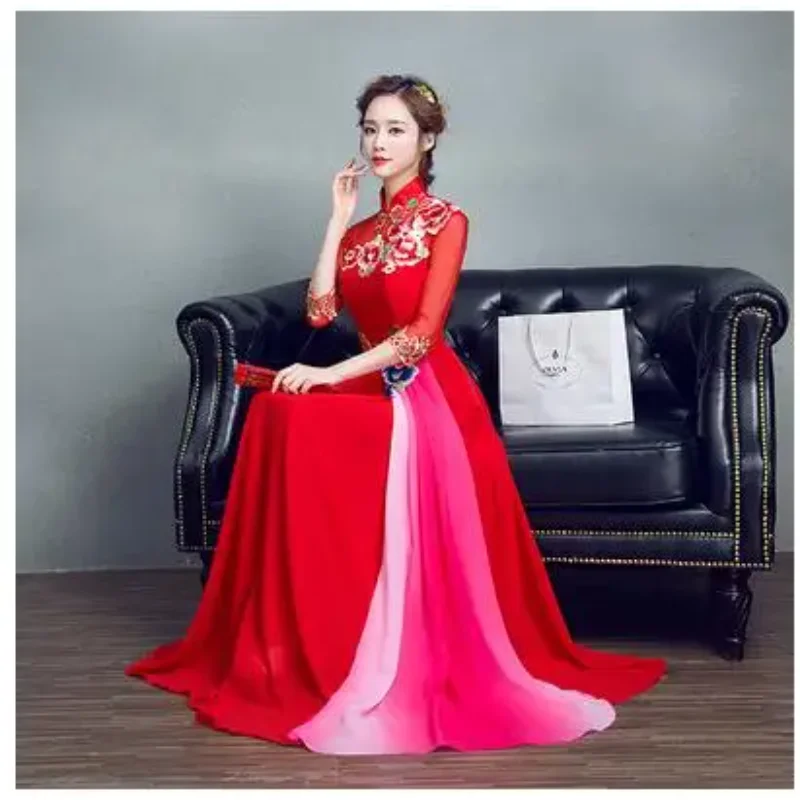 ฤดูใบไม้ผลิ Oriental ชุด Cheongsam ผู้หญิงชุดราตรียาวจีน Chi Pao ปักเวที