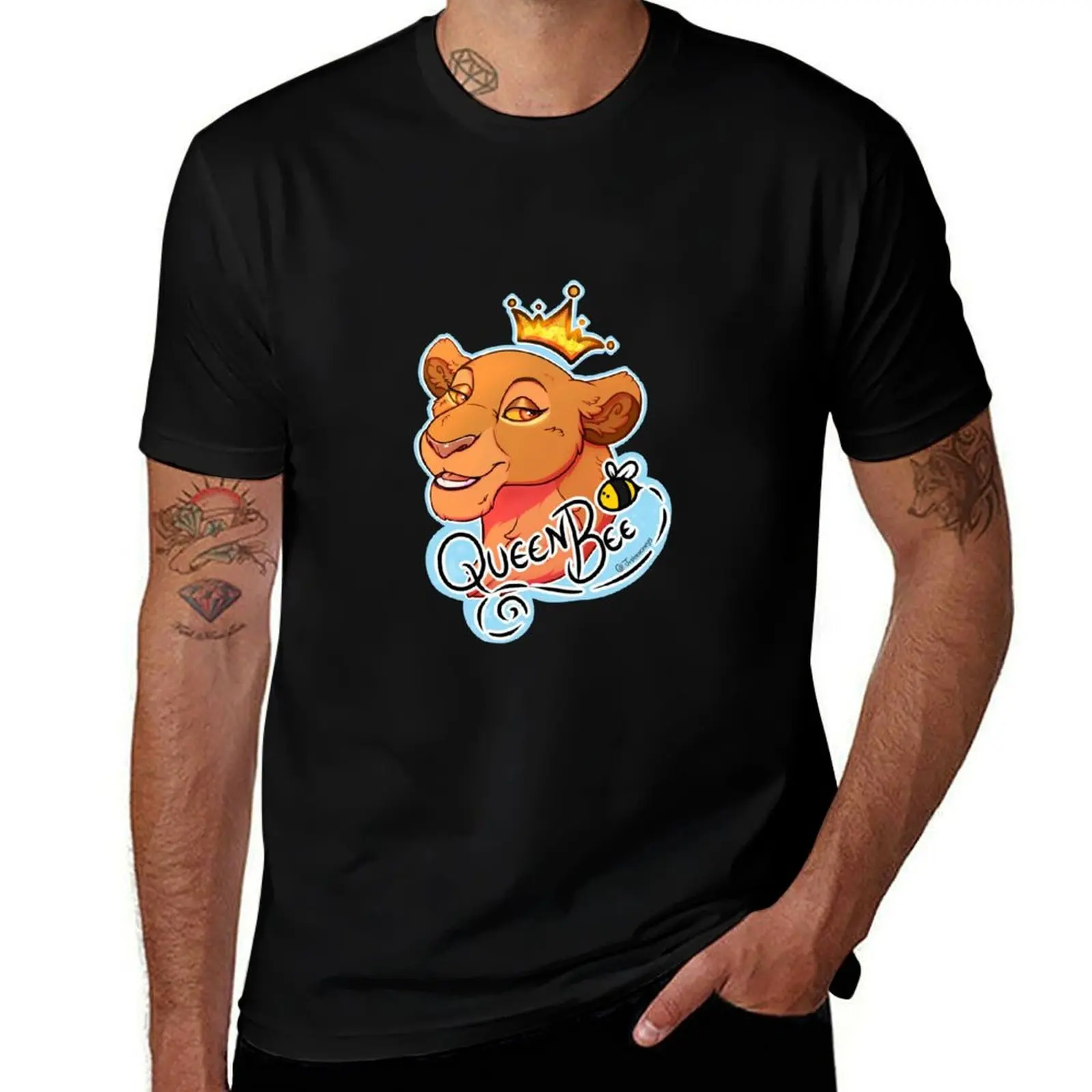 

Queen Bee Sarabi T-Shirt vintage t shirts summer shirt anime tshirt Short sleeve tee mens t shirts