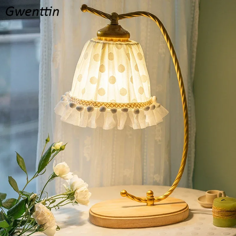 

Princess Table Lamp Modern Nordic Home Art Decor for Girl Bedroom Bedside Standing Desk Lights Night Stand Lighting Fixture led