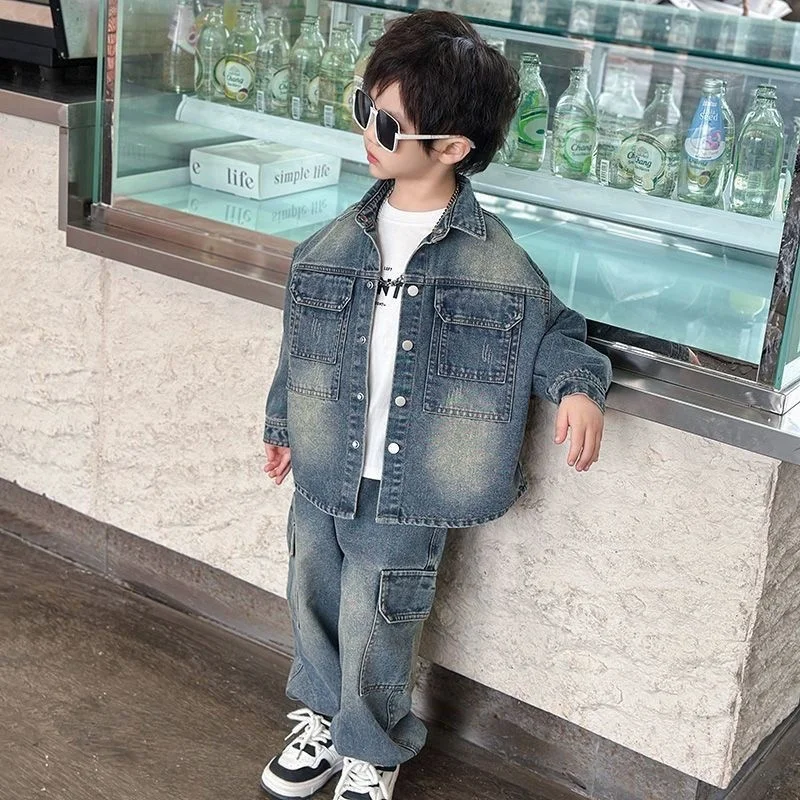 Edizione coreana primaverile e autunnale per bambini Nuovo set da cowboy blu 2025 Cool Hands Boys Loose Retro 2 pezzi/set