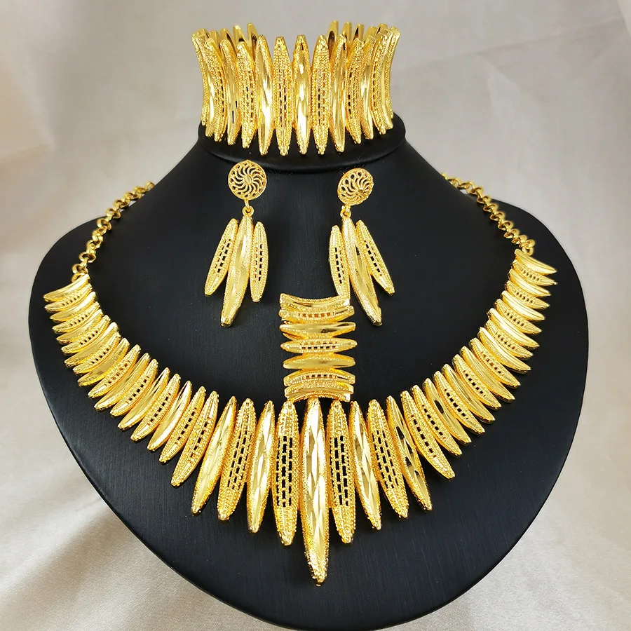 Conjunto de joyas de hoja exagerada en oro 9999 - Collar, pendientes, pulsera y anillo huecos estilo Dubái - Compra transfronteriza