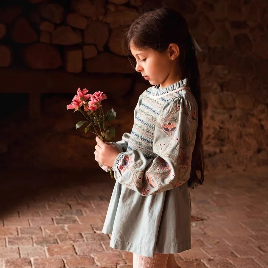 فستان مخملي عتيق للفتيات لعام 2025، فستان الأميرة المطرز #4