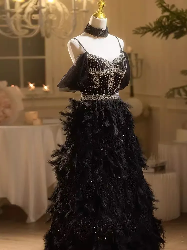 Tatsächliches Bild Gothic schwarz Abend garderobe Abendkleid V-Ausschnitt Kristall feder eine Linie Frauen Hochzeits feier Kleider Abschluss ball Anlass