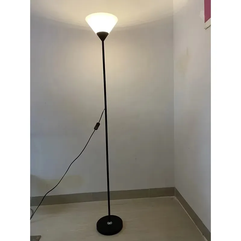 Nordic Simple Metal Floor Lamp with Shade LED Wrought Iron Standing Light for Living Room Modern Vertical Lamp Home Decor