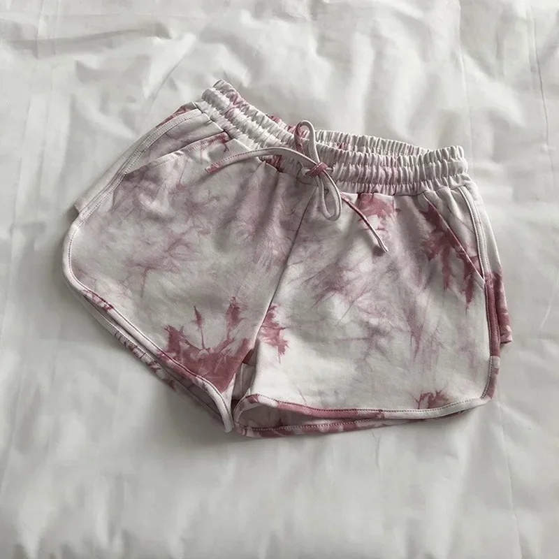 2023 Tie-dye seksi Drastring celana pendek sutra susu wanita musim panas kasual longgar cetak wanita hitam lebar kaki pendek OL mode Streetwear