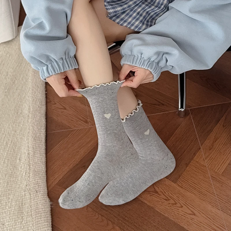 Meias femininas estilo coreano novo design de coração doce meias fofas para meninas respiráveis com babados meias macias absorção de suor