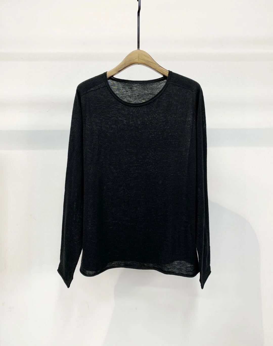 

Ultra-Thin Merino Wool Long Sve Knitted Top with Relaxed Feel Jos Self-Adhesive Base irt Simple Commute Sle Women's Fa...