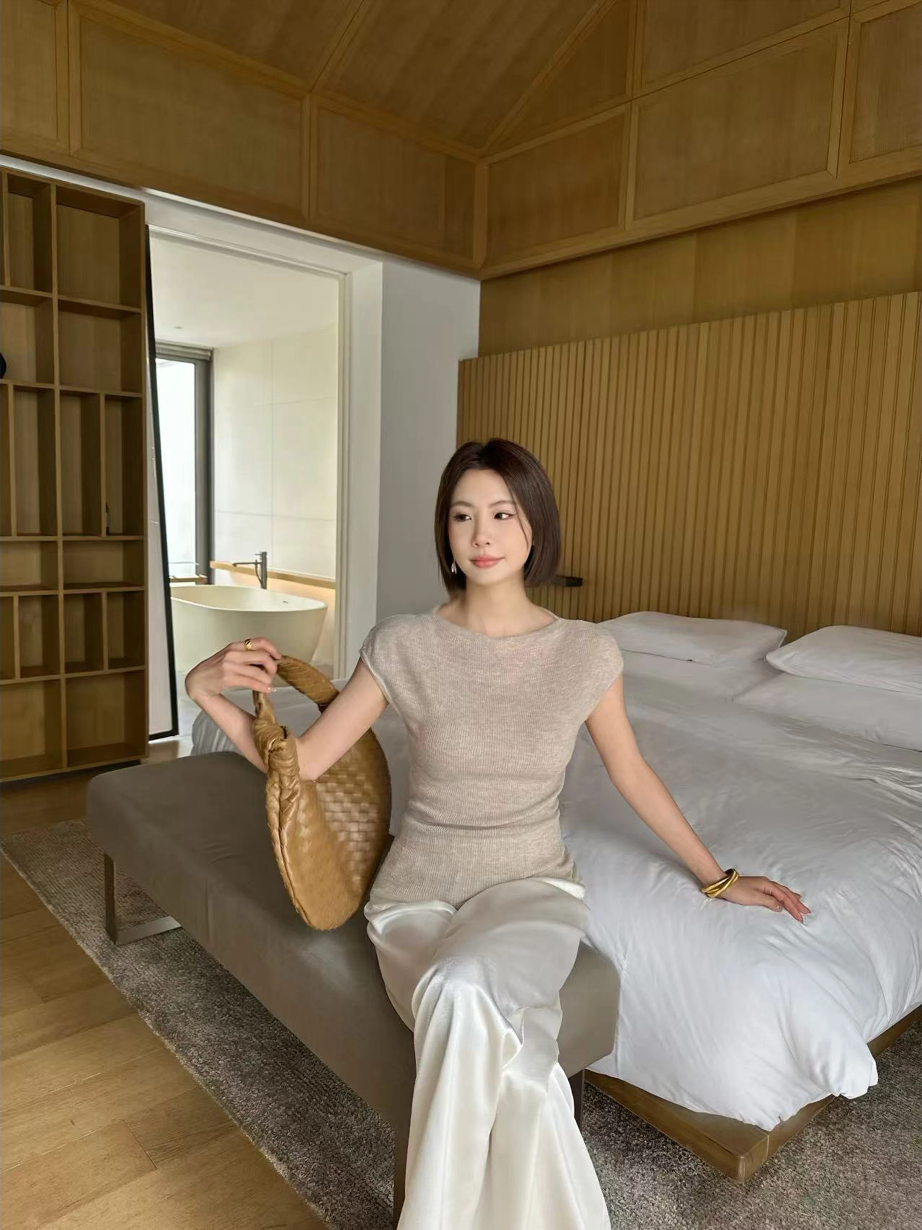 ZhouMiao Luxury Bamboo Rayon Knitted Top Women's Slim Fit Shoulder Baring Sleeveless Wool Blend Vest Casual Summer Wear