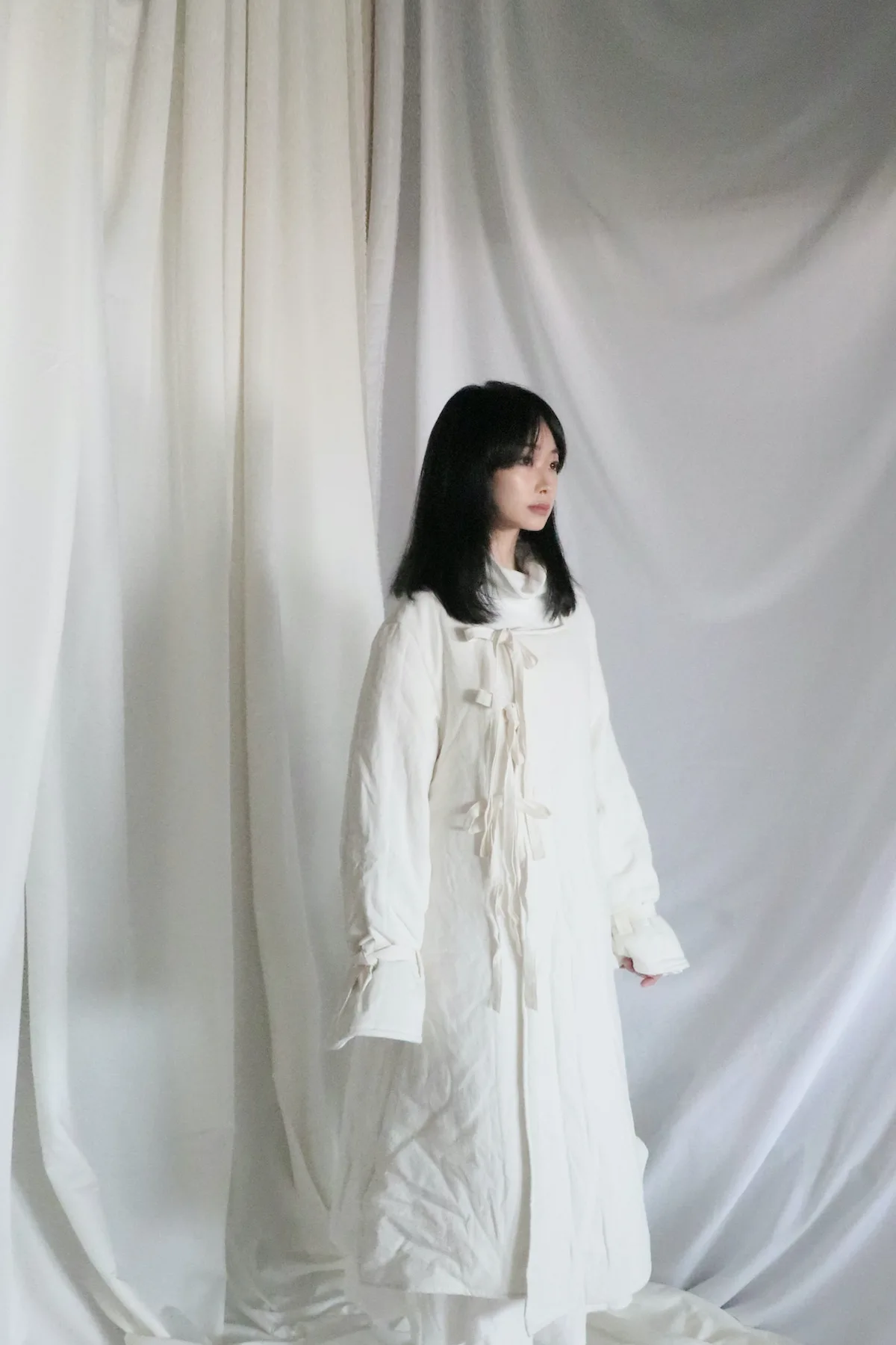 

Yezhao Thiened Square Collar Tee Belted Hooded Coat Organic Cotton Fill Sewing Cotton Linen Blend Long Winter Coat