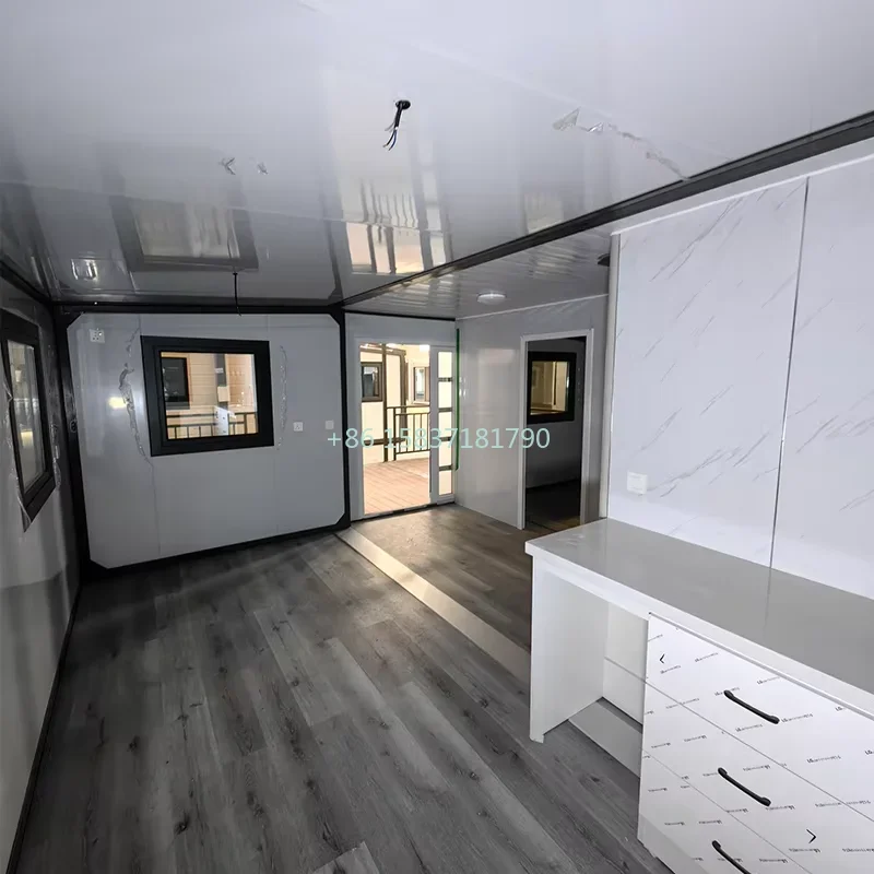 Expandable Container House Folding Tiny Home Prefabricated House Container Multifunctional Foldable Container House for Italy
