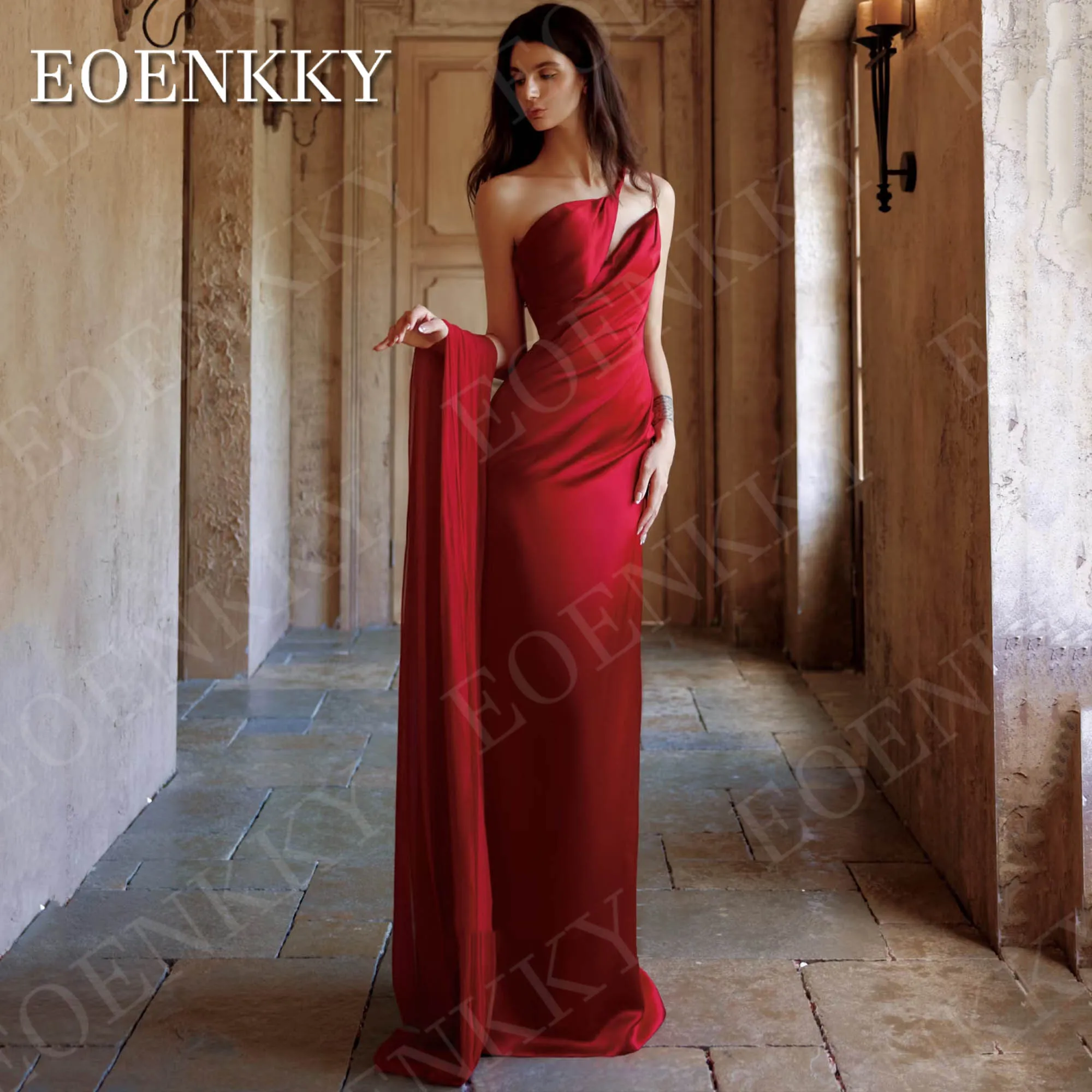 فستان سهرة بكتف واحد من EOENKKY فساتين حفلات من الساتان للنساء حورية البحر مفتوح الظهر أحمر بدون أكمام فستان السجادة الحمراء حسب الطلب كتف واحد فستان المساء فساتين الحزب الساتان للمرأة حورة البحر فتح الظهر الأحمر بلا أ