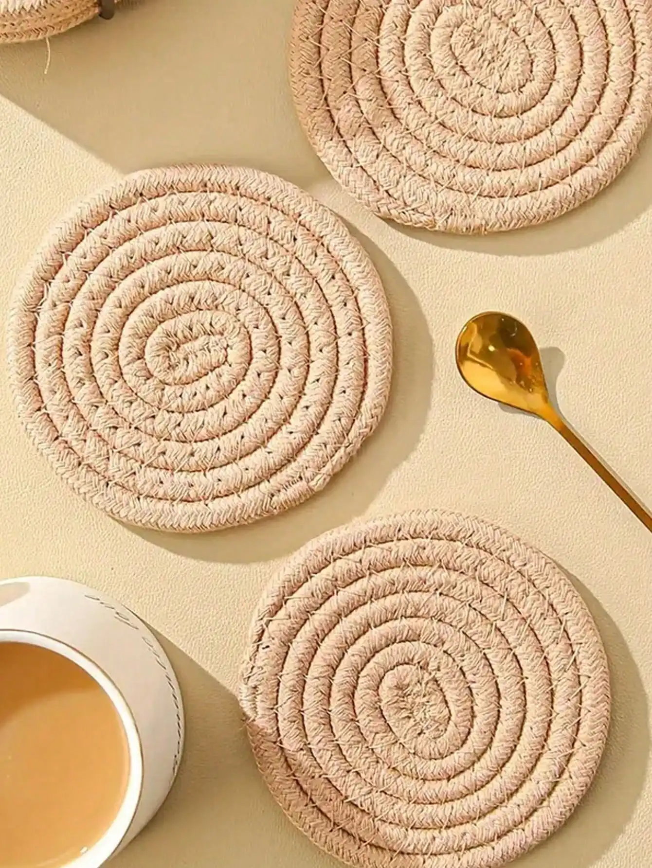 8pcs Coaster Set With Holder, Minimalist Woven Tabletop Coasters, Heat Resistant Kitchen & Dining Table Coasters, Thick Insulation Pads, 4 Color Absorbent Coaster Set, Home Decor Table Protection, Fit For Various Cups, 4.3 Inch