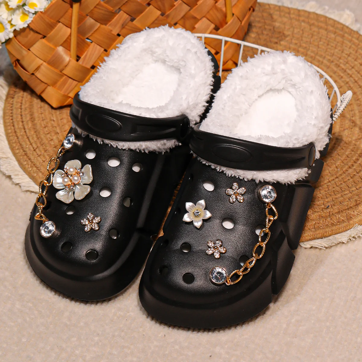 Mädchen-Clogs mit Fellfutter, gemütliche, bequeme Winter-Hausschuhe, weiche, warme Hausschuhe für Kleinkinder und größere Kinder, Modell 3057. – Detail 14