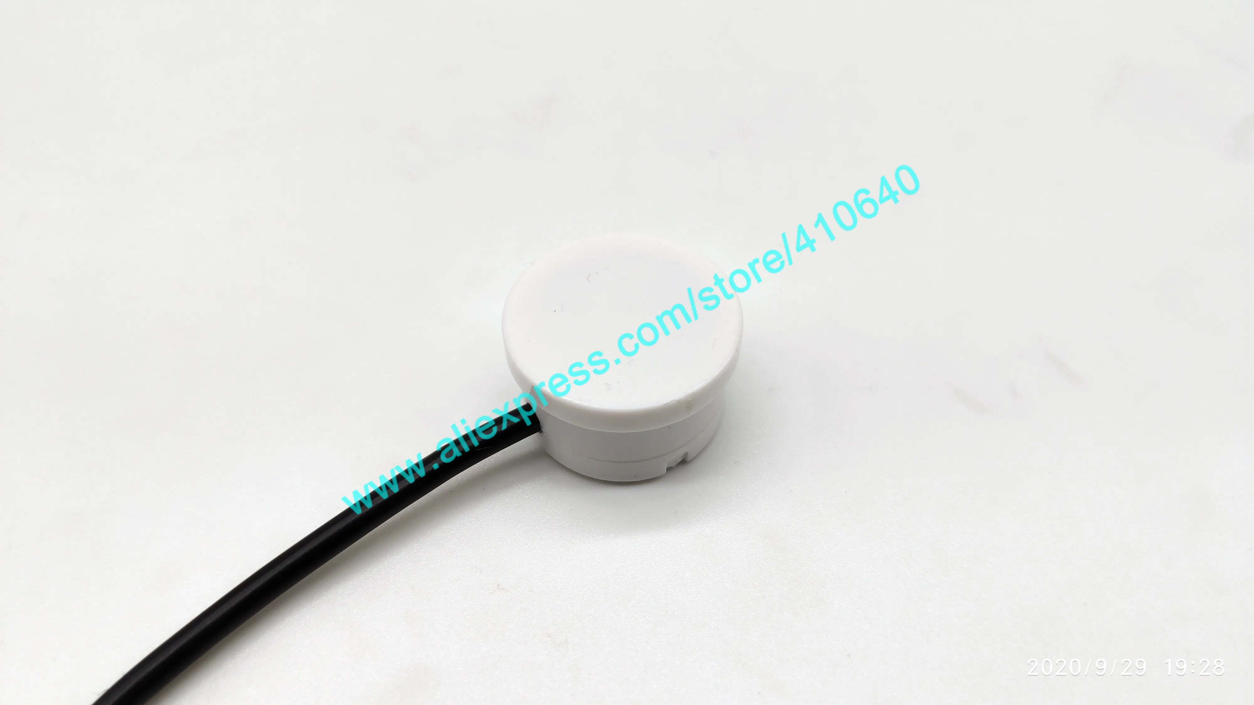 Único dc 24v XKC-Y25-NPN sensor de nível líquido sem contato sensor de controle de nível de água monitor de nível de água sonda de controle automático
