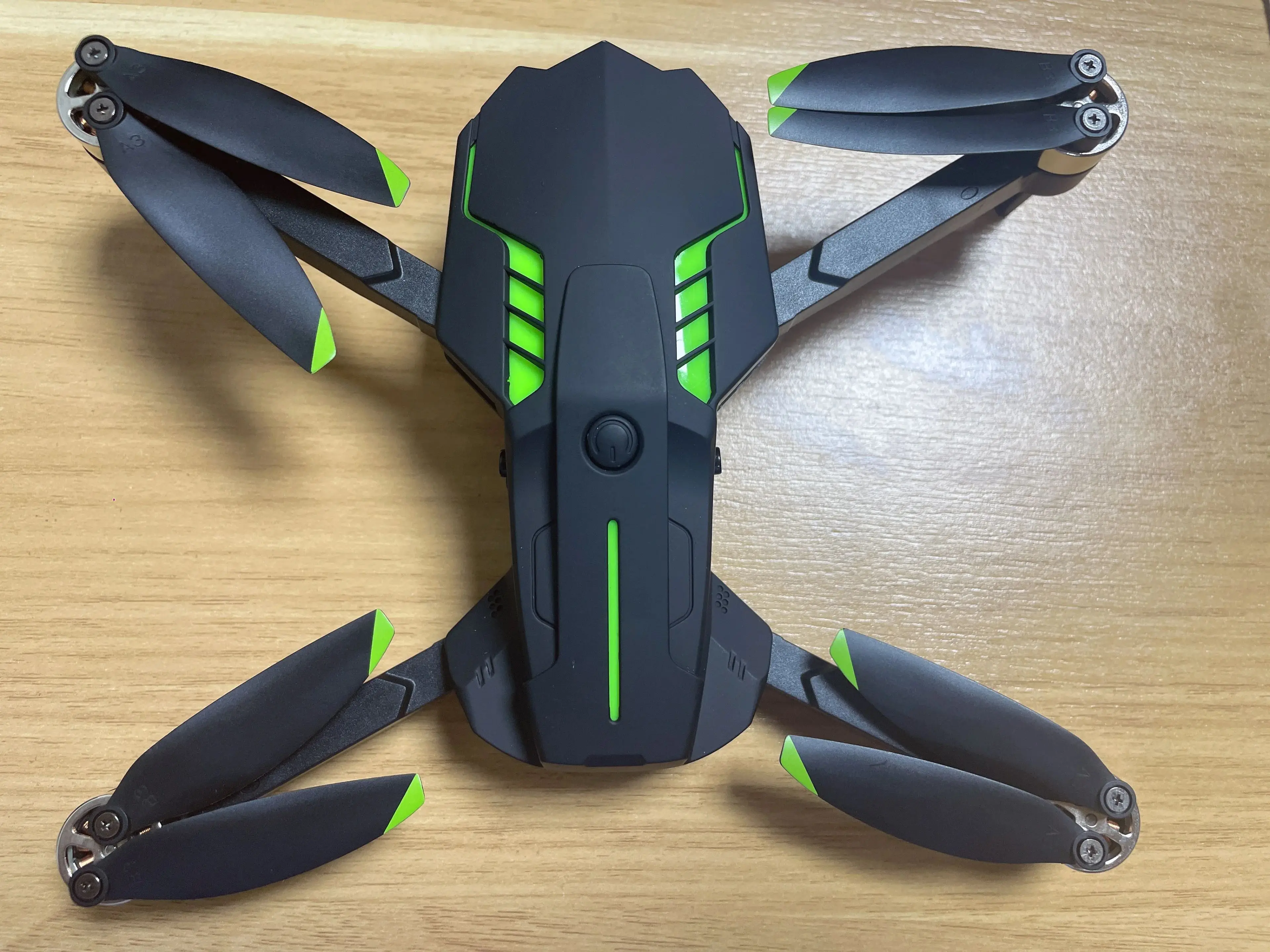 X6 quadcopter drone, start met - Drone Battery Box recensie en prijs
