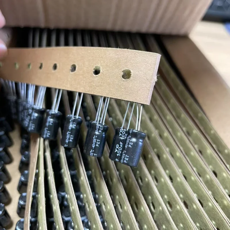 

Free shipping 20pcs 25V100uF 6.3x11mm Aluminum Electrolytic Capacitor With tape YC Through-hole Capacitor