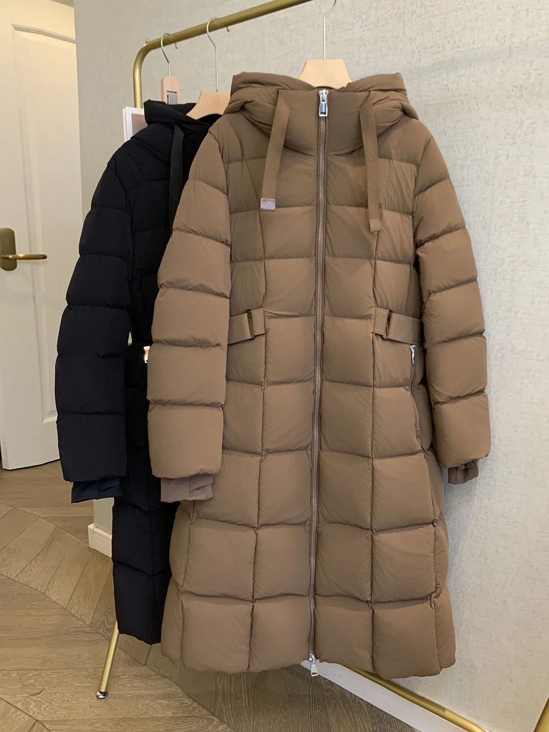 

2025 Winter Thickened Long Duck down Jacket Women's Coat High Waist Slim Fit Hooded Coat Over-Knee Length Warmth Outerwear