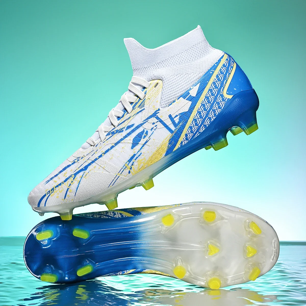 

New Men Football Boots Comfortable Soccer Shoes Boys Ankle Professional Non-Slip TF/FG Match Sneakers Sports Shoes Unisex