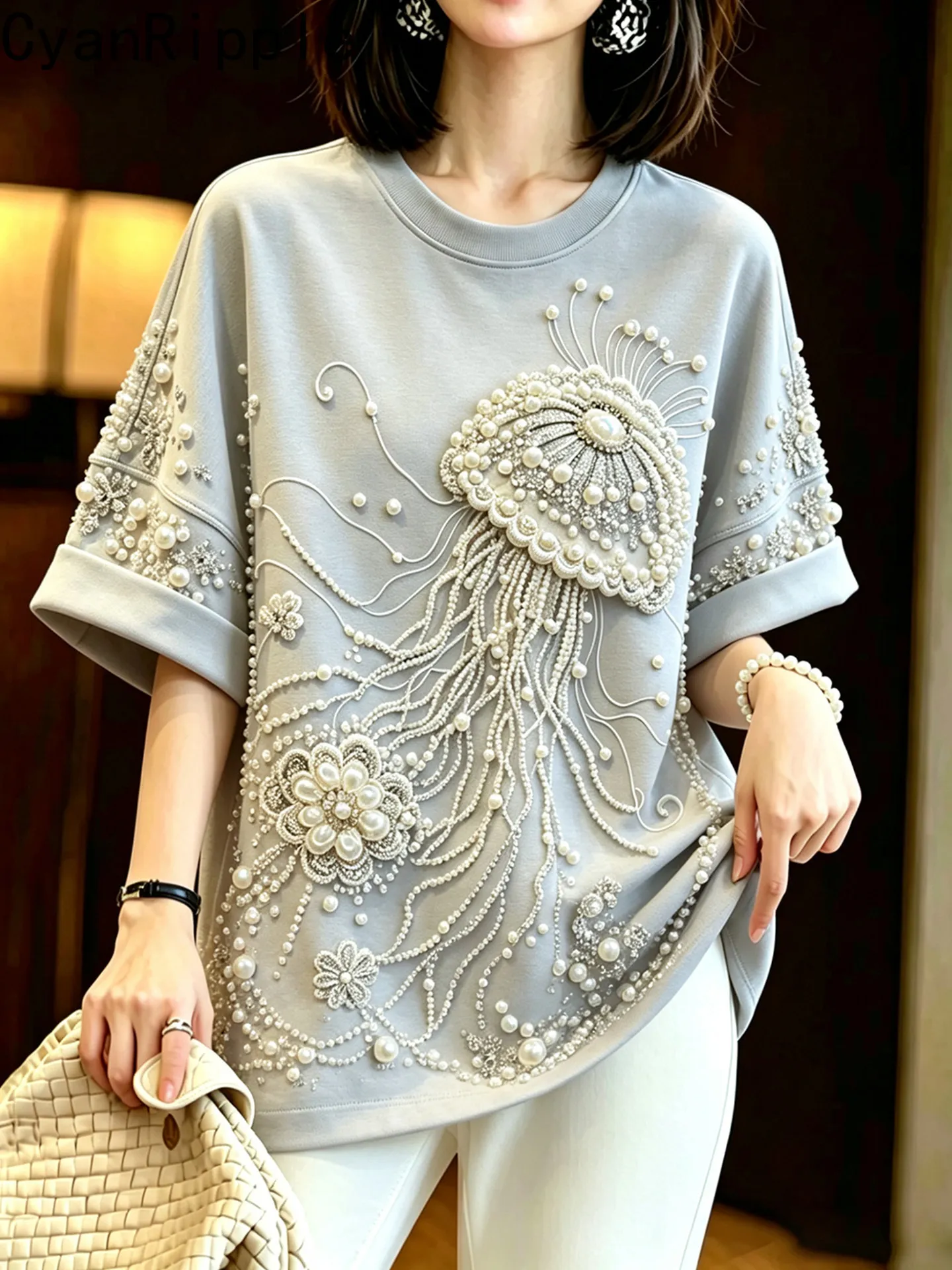 High Quality Oversize Women T-shirt Luxury Pearl Beading All-match Round Neck Pullover Top Spring Summer Gray Casual T Shirts