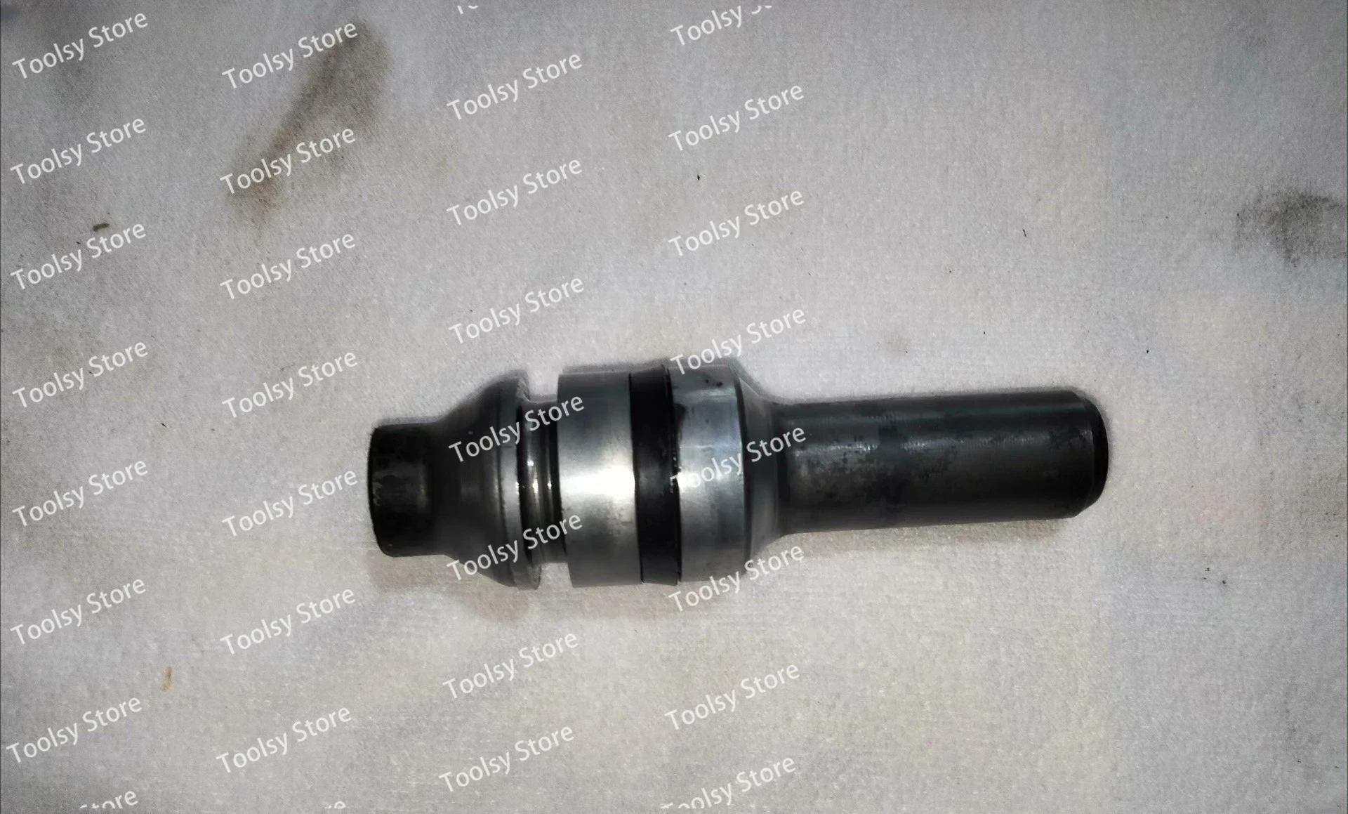 

Оригинальный ударный блок для деталей электроинструмента, б/у