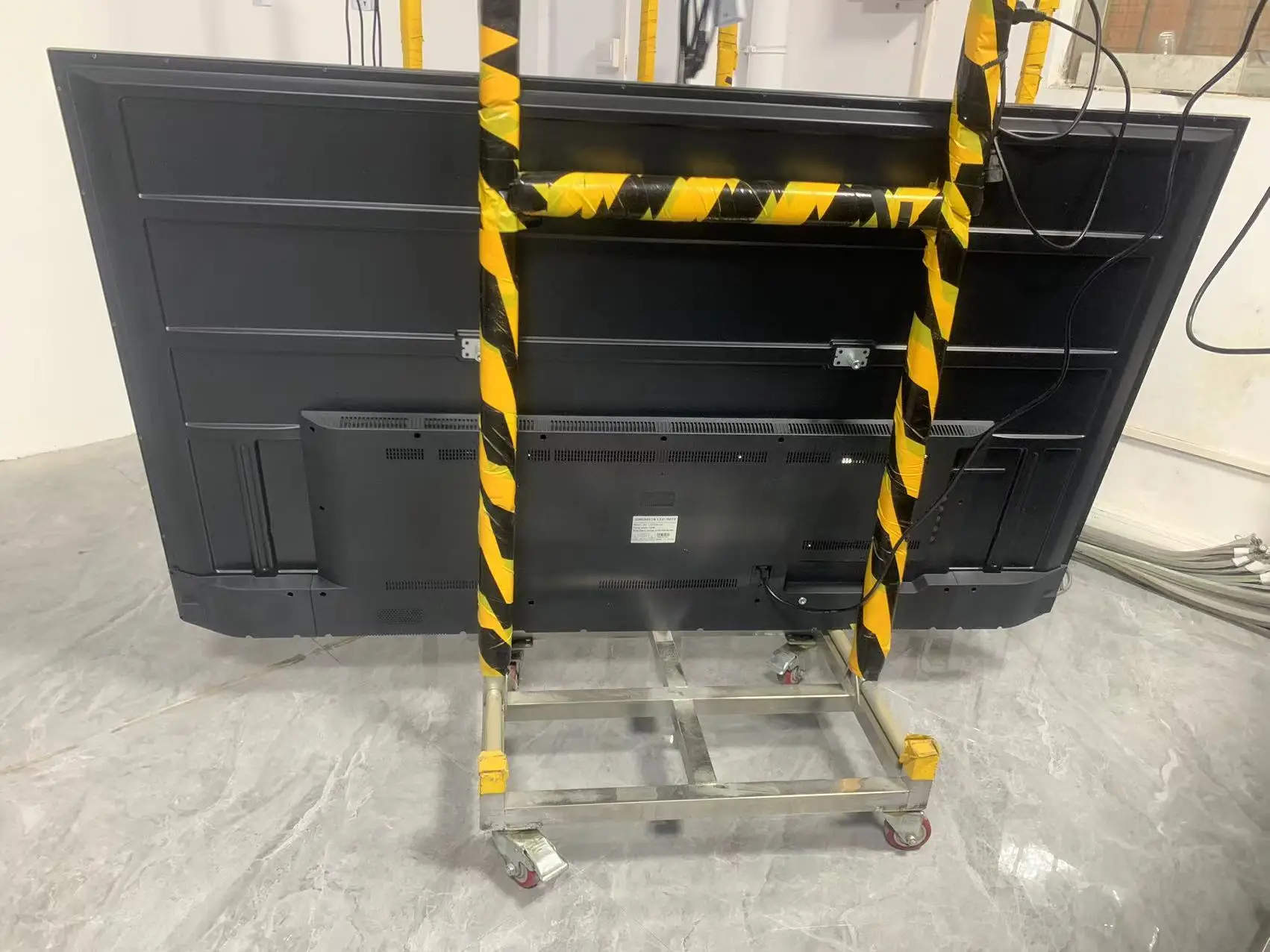 تلفزيون ذكي 2025 OEM 75 بوصة 4K - تلفزيون Android LED Ultra HD مع WiFi (نظام الترفيه المنزلي الفاخر المباشر من المصنع)