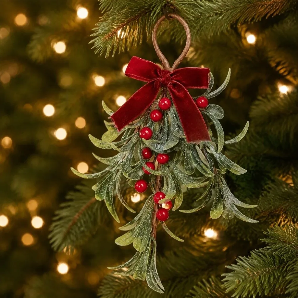 Lifelike Artificial Christmas Tree Wreath With Bowknot Decorative Xmas Garland Red Berries Christmas Hanging Decor