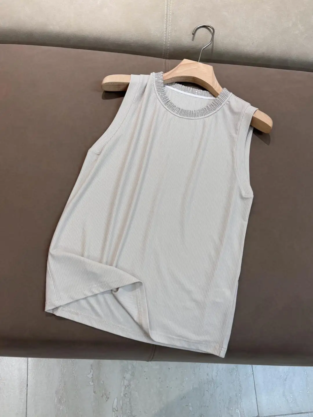 Spring Summer 2025 Women's Bead O-Neck Vest Sleeveless Pullover Top