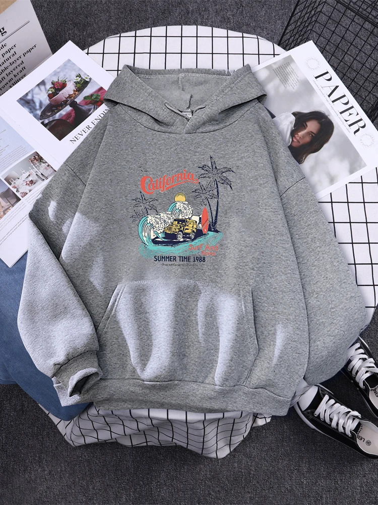 Usa Ciyt California Summer Time 1988 Woman Hoodies Fashion Prints Hoody Crewneck Casual Pullovers Cartoons Fleece Clothing