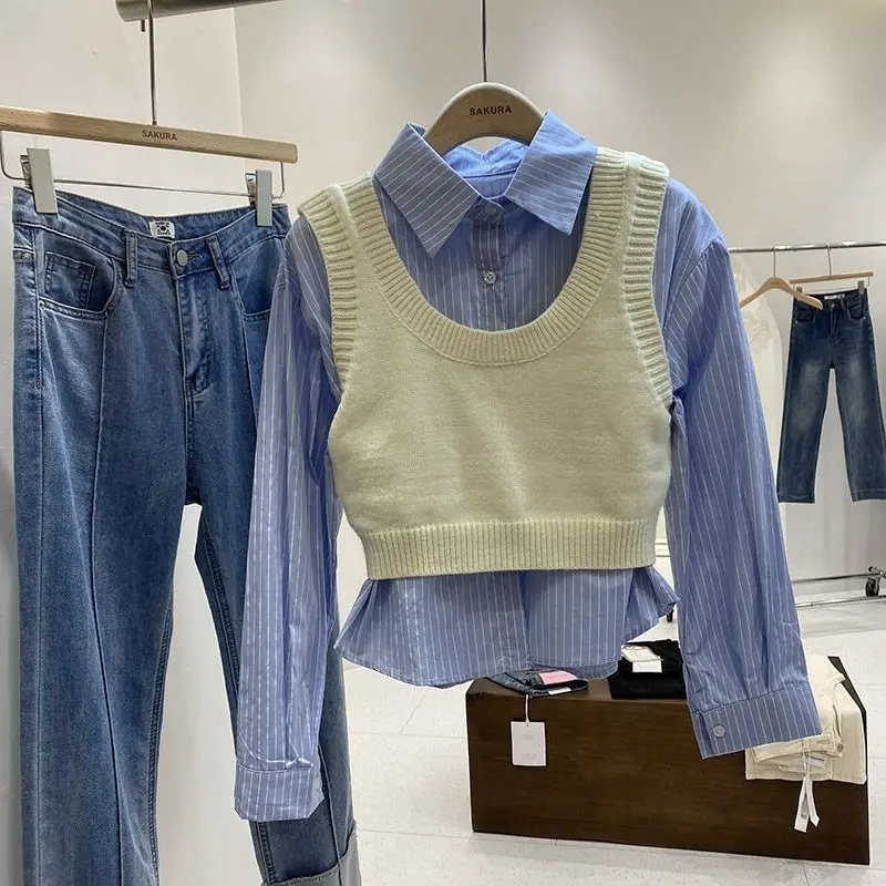 Spring 2024 Women's Knitted Short Sweater Vest Top Layering Outerwear U-Neckline Super Short Length No Button Fastening