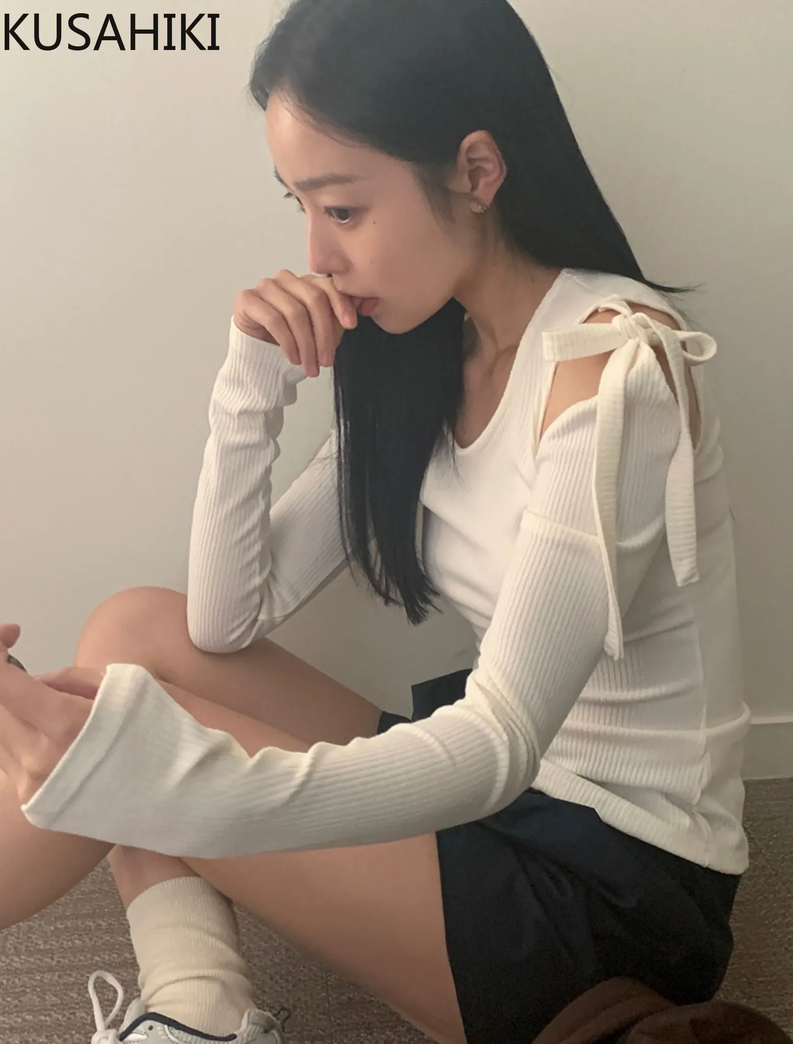 KUSAHIKI Korean Sweet Lace Up Bandage Hollow-out Long Sleeve Spicy Girl Slim Y2k Top 2024 Spring New Base Graphic T Shirts