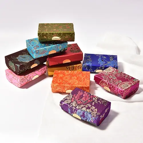 1Pc Retro Embroidered Square Lipstick Case With Mirrors Brocade Flower Design Lipstick Display Box Jewelry Holder Random Color