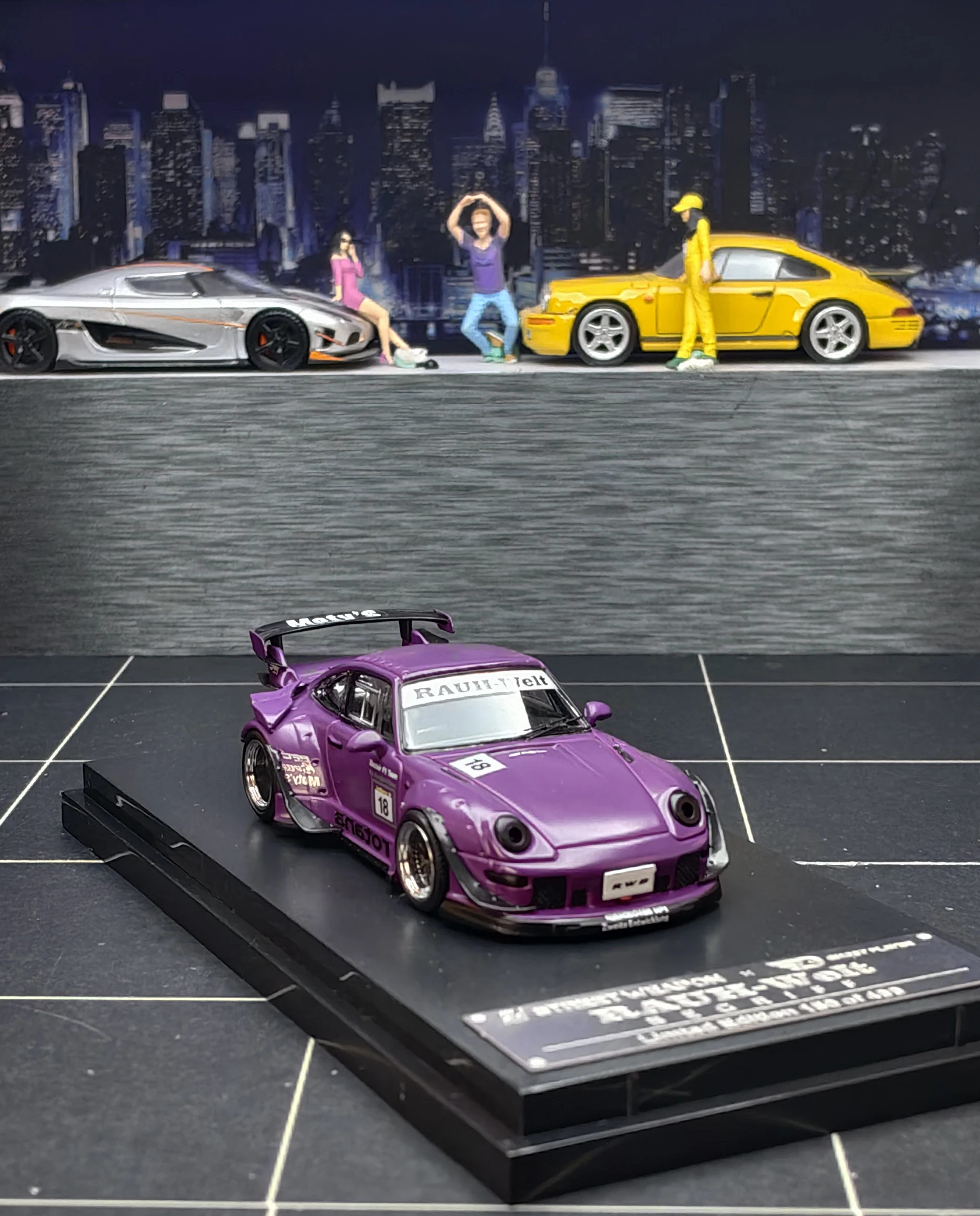 Street Weapon Limited Edition 1:64 SW RWB 993 Sports Car Alloy Car Model Festival Gifts Collection High Restoration Ornamental