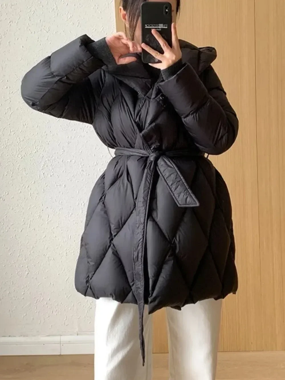 Hooded White Duck Down Coat 2024 New Winter Women Fashion Belt Thicken Warm Overcoat Office Ladies Casual Jacket Female