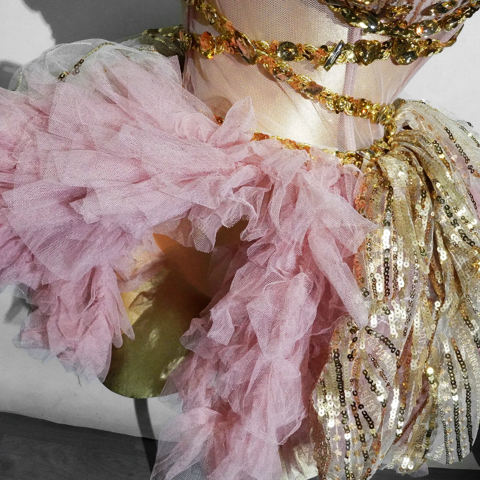 A Sexy BacklessDress Golden Crystal Transparent Dress For Women Party Club Wedding Birthday Celebrity Ball And Drag QueenOutfits