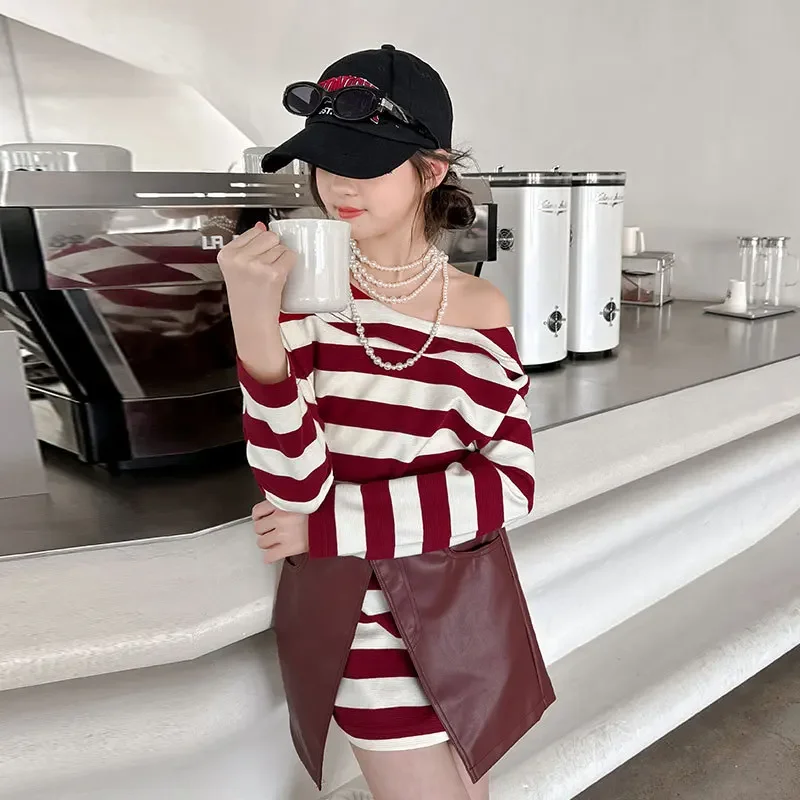 2024 Autumn Fashion Versatile Irregular Shoulder Contrast Stripe T-shirt with Waist Cover Short Skirt Two Piece Set