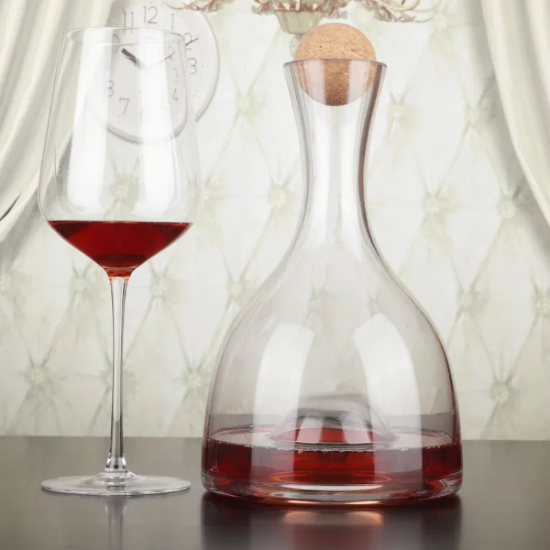 

1500ml Lead-Free Crystal Decanter with Cork Wine Dispenser Red Wine Rapid Sweep Wine Multi-Purpose Whiskey Bottle Separator