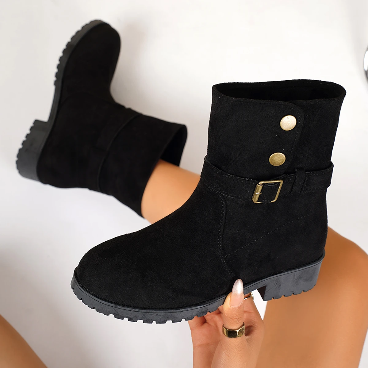 النساء أحذية الخريف الشتاء موضة دافئة عادية مريحة الثلوج أحذية النساء ليوبارد طباعة كعب مسطح جولة تو أحذية الموضة النساء