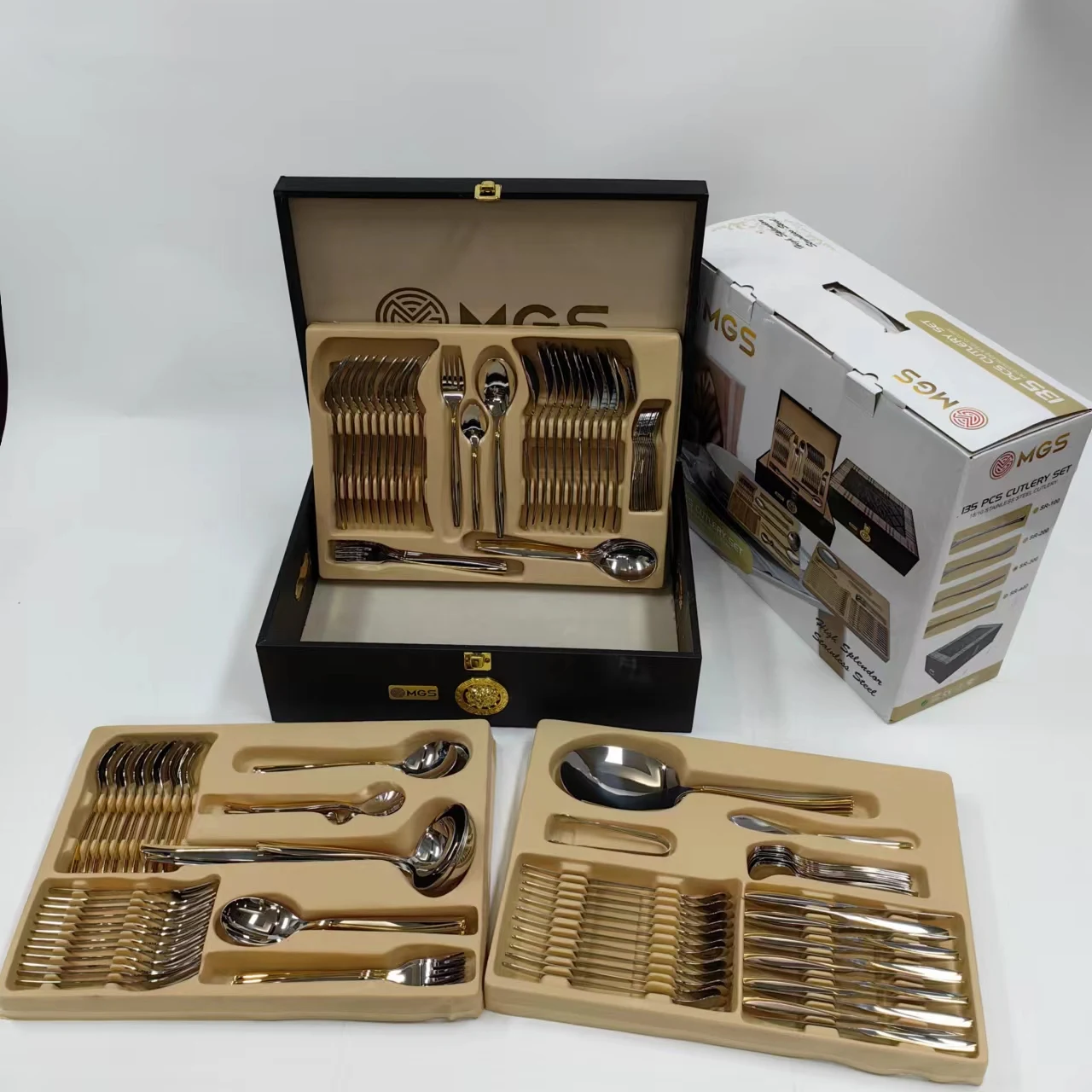 135pcs Luxury Stainless Steel Cutlery Set with Leather Case