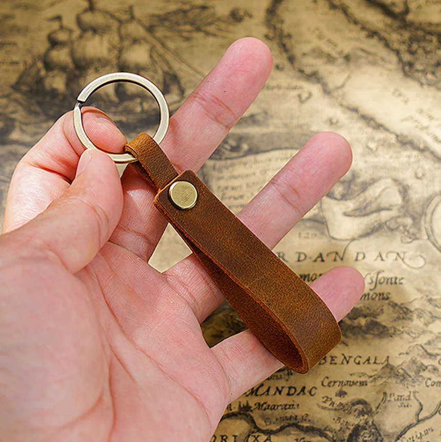 Genuine Leather Car Key Holder Vintage Cowhide Men Housekeeper Key Chain with Metal Ring Hook Small Gift Wholesale