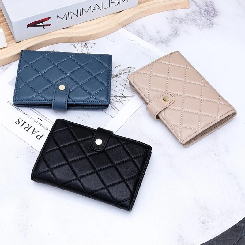 محفظة حامل جواز السفر منقوشة متعددة الوظائف مع جيب نقدي ومحفظة سفر بمشبك رفيع للاستخدام اليومي والسفر #1